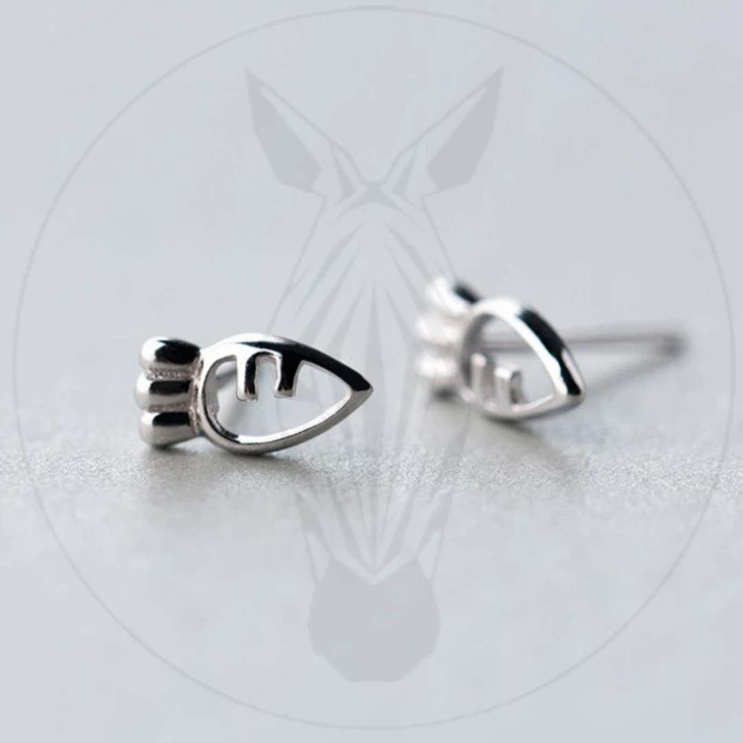 2 Carrot Studs