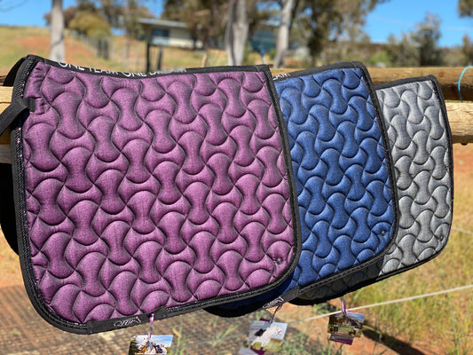 QHP Metallic Glitz Saddlepad