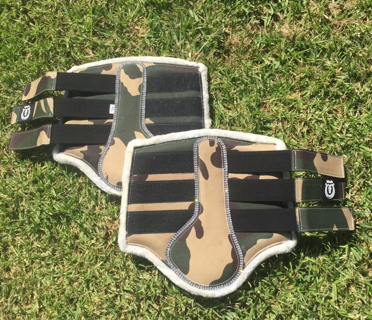 Camo brushing boots with NO bling