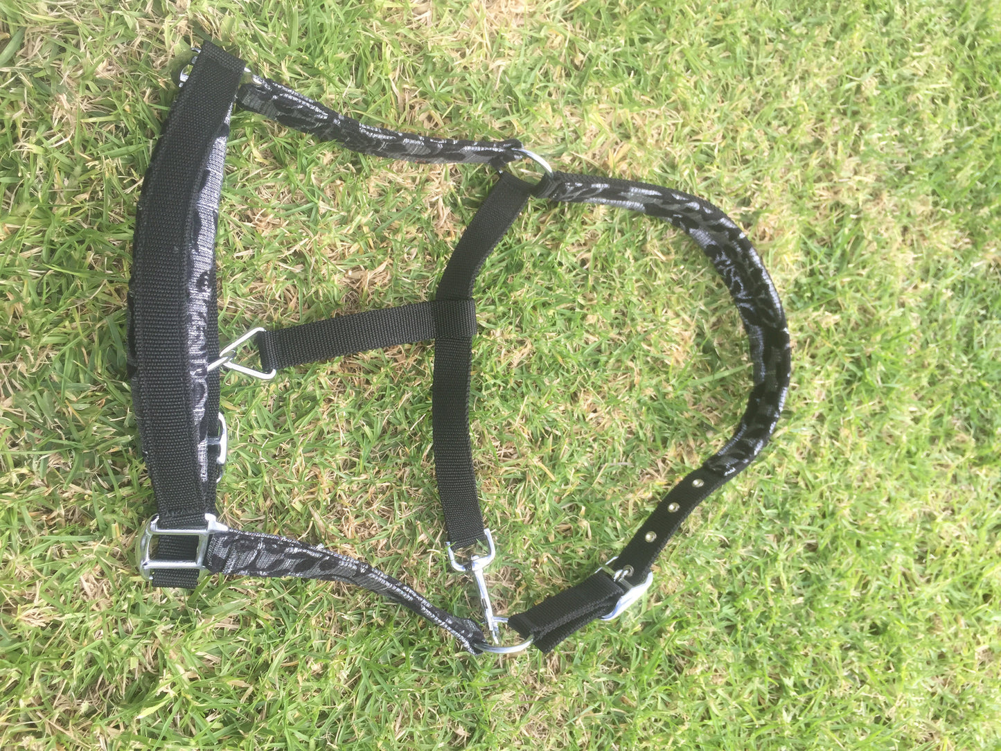 Black and silver halter